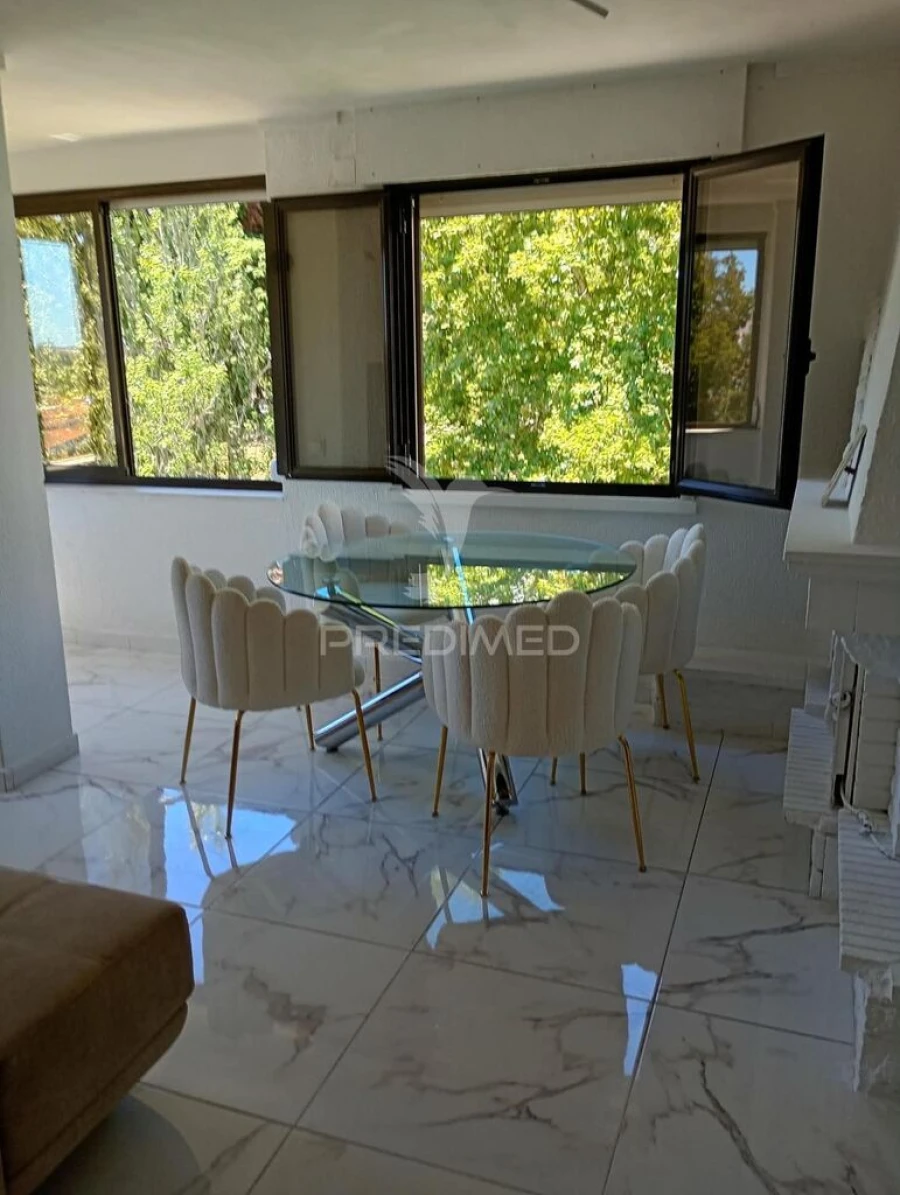 Apartamento T3 para Venda em Massamá e Monte Abraão Foto 6