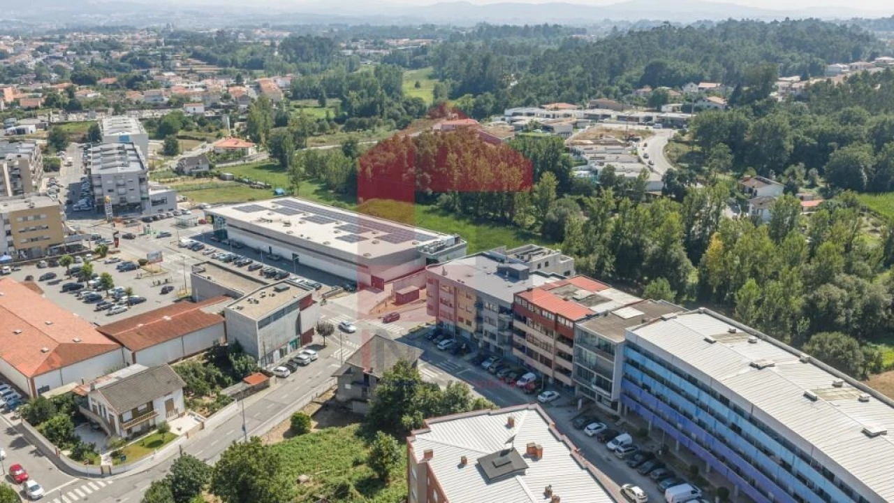 Apartamento T3 para Venda em Vila Verde e Barbudo Foto 28