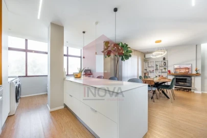 Apartamento T3 para Venda em Vila Verde e Barbudo