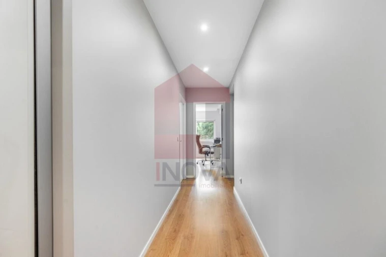 Apartamento T3 para Venda em Vila Verde e Barbudo Foto 9