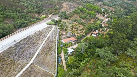 Quinta T3 para Venda em Reliquias