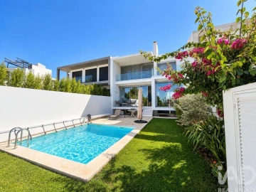 Moradia T3 para Venda em Sesimbra (Castelo)