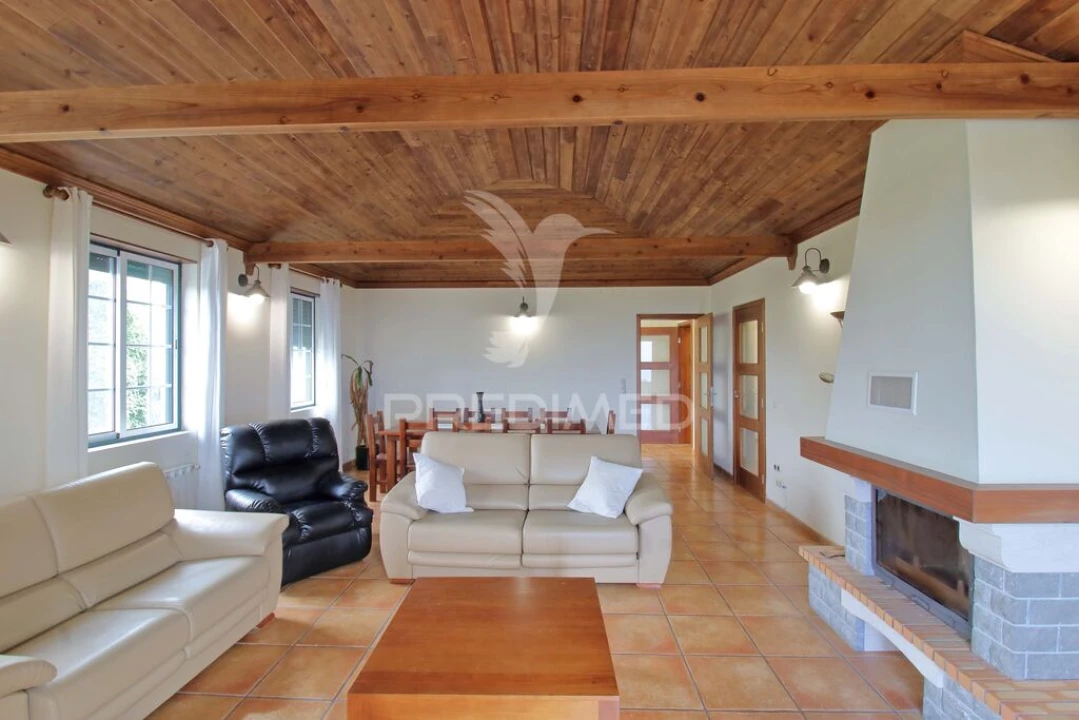 Moradia T6 para Venda em Posto Santo Foto 4