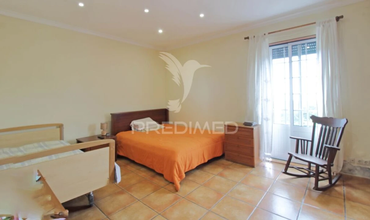 Moradia T6 para Venda em Posto Santo Foto 13