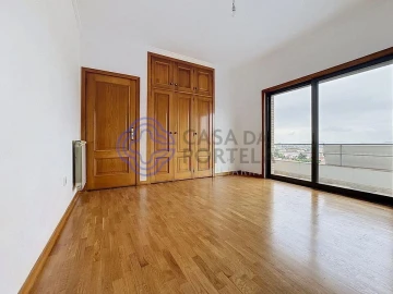 Apartamento T3 para Venda em Vila Nova de Famalicão e Calendário