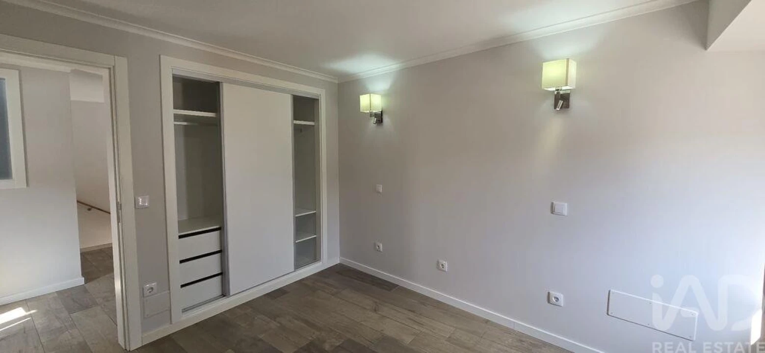 Moradia T1 para Venda em Vermelha Foto 12