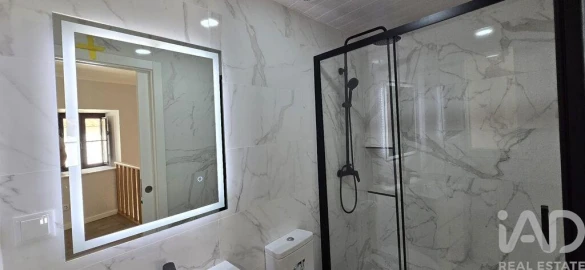Moradia T1 para Venda em Vermelha