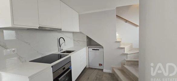 Moradia T1 para Venda em Vermelha