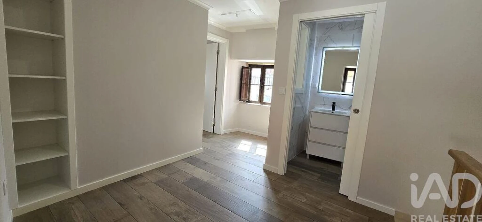 Moradia T1 para Venda em Vermelha Foto 4