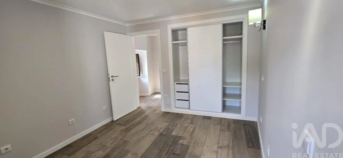 Moradia T1 para Venda em Vermelha Foto 13