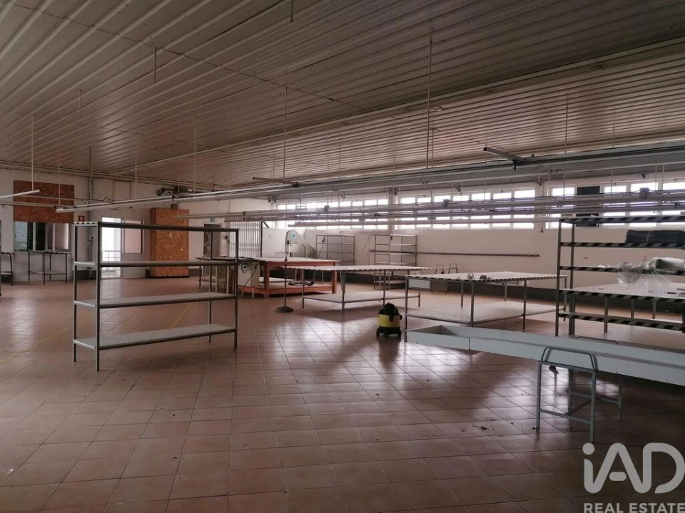 Armazém para Venda em Raimonda Foto 16