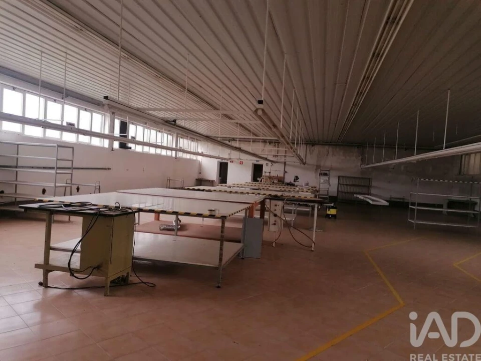 Armazém para Venda em Raimonda Foto 15
