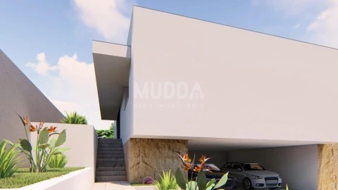 Moradia T3 para Venda em Arrifana