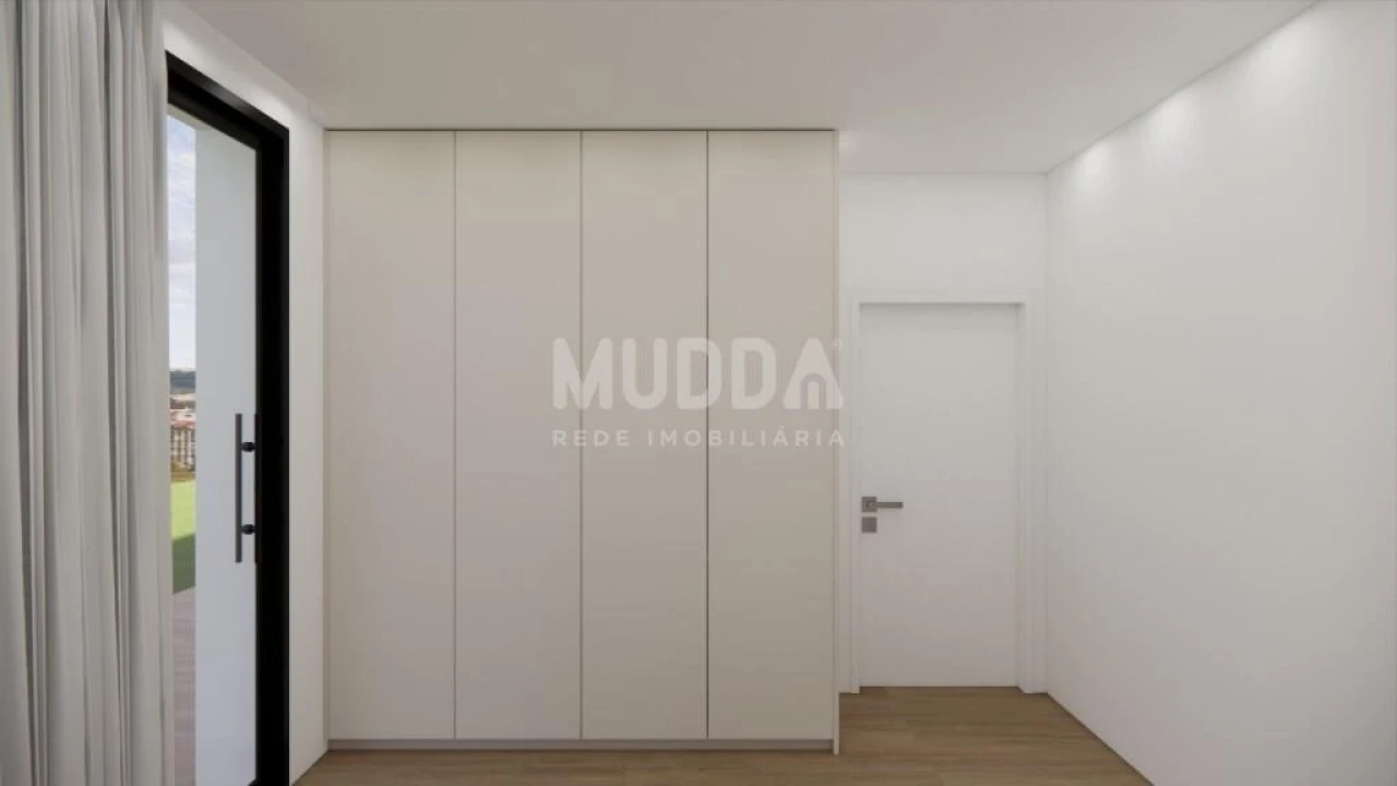 Moradia T3 para Venda em Arrifana Foto 6