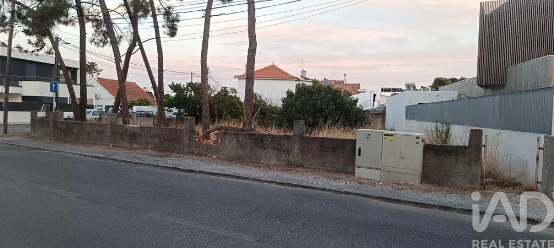 Terreno para Venda em Charneca de Caparica e Sobreda Foto 2