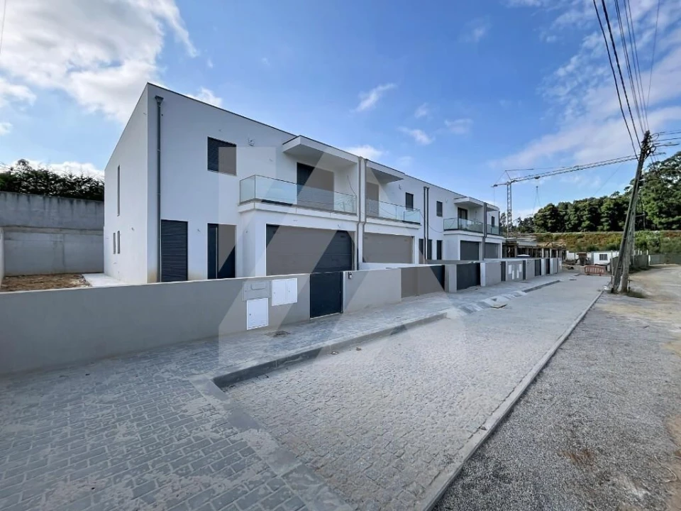 Moradia T3 para Venda em Santa Maria da Feira, Travanca, Sanfins e Espargo Foto 26