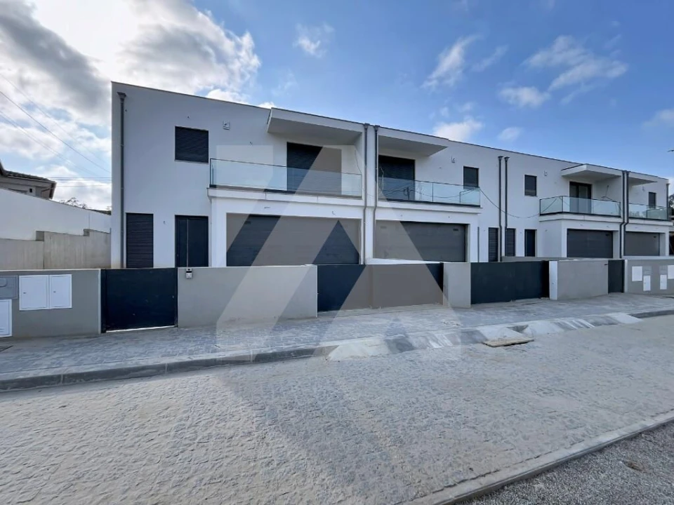 Moradia T3 para Venda em Santa Maria da Feira, Travanca, Sanfins e Espargo Foto 25