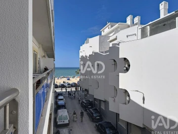 Apartamento para Venda em Quarteira