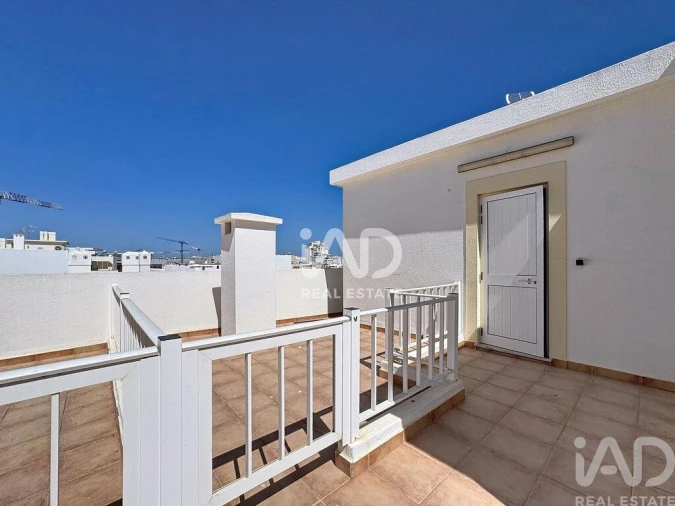 Apartamento para Venda em Quarteira Foto 12