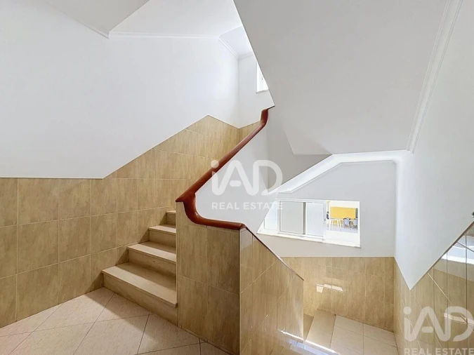 Apartamento para Venda em Quarteira Foto 11