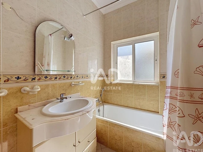 Apartamento para Venda em Quarteira Foto 19