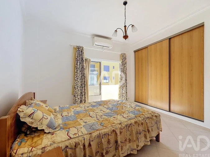 Apartamento para Venda em Quarteira Foto 16