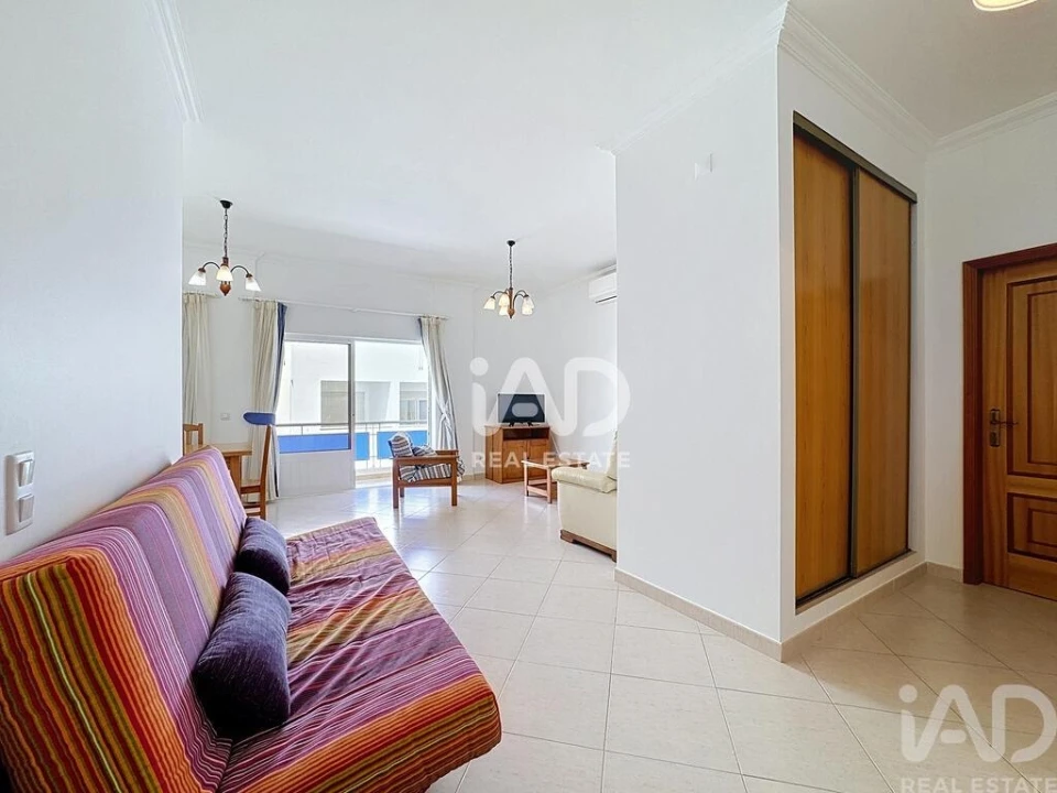 Apartamento para Venda em Quarteira Foto 1
