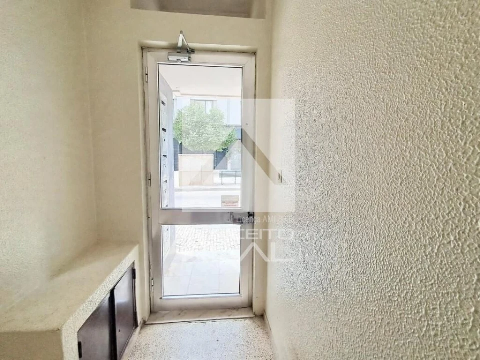 Apartamento T1 para Venda em Cedofeita, Santo Ildefonso, Sé, Miragaia, São Nicolau e Vitória Foto 2