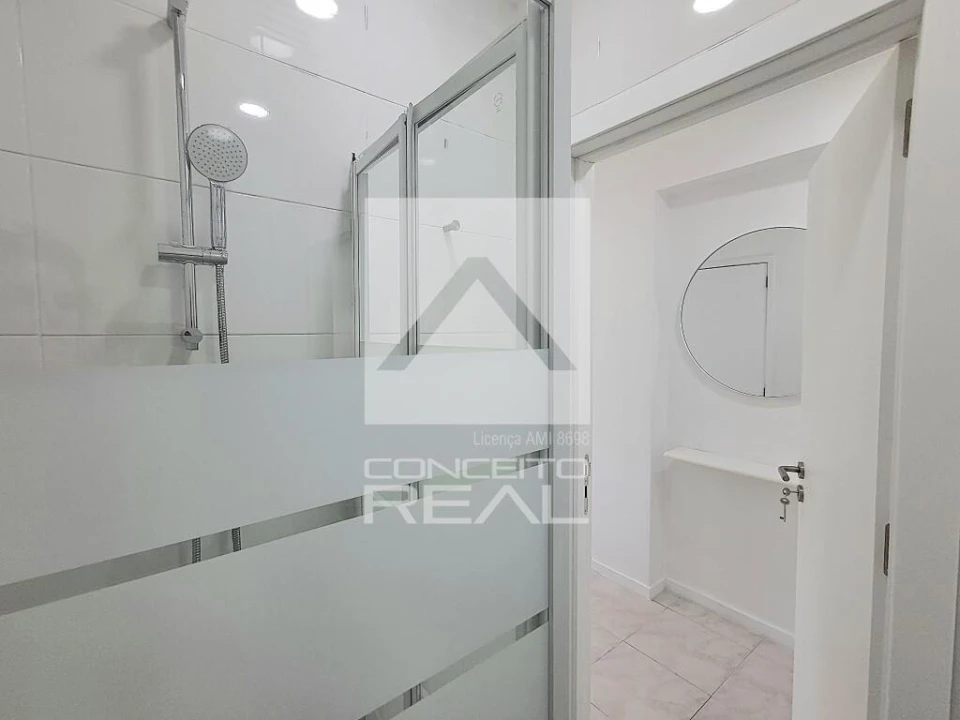 Apartamento T1 para Venda em Cedofeita, Santo Ildefonso, Sé, Miragaia, São Nicolau e Vitória Foto 25