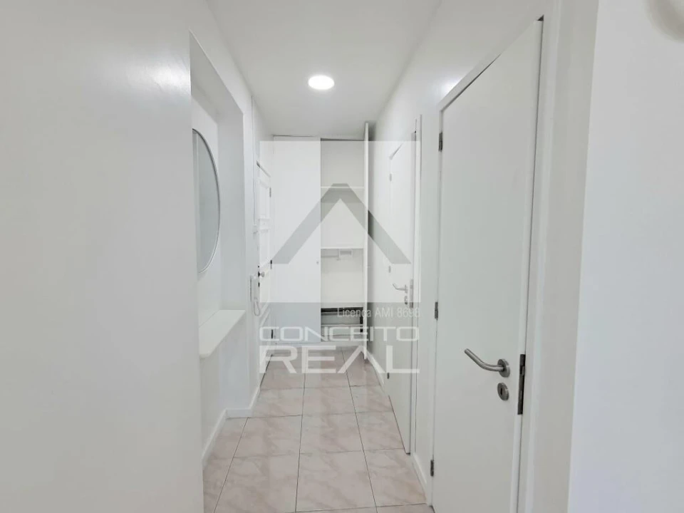 Apartamento T1 para Venda em Cedofeita, Santo Ildefonso, Sé, Miragaia, São Nicolau e Vitória Foto 9
