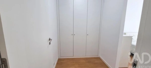Apartamento T1 para Arrendamento em Avenidas Novas
