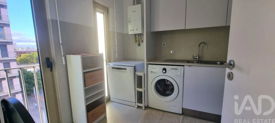 Apartamento T1 para Arrendamento em Avenidas Novas Foto 6