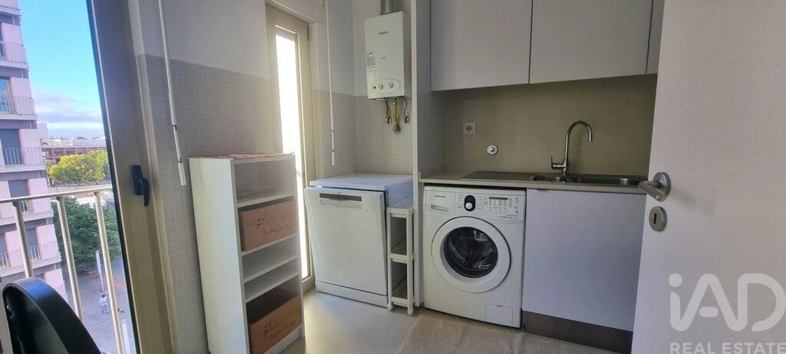 Apartamento T1 para Arrendamento em Avenidas Novas Foto 6