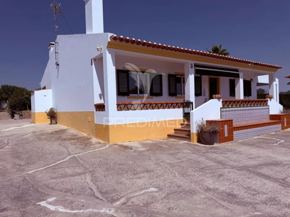 Quinta T4 para Venda em São João Baptista Foto 1