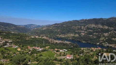 Quinta T3 para Venda em São Cristovão de Nogueira
