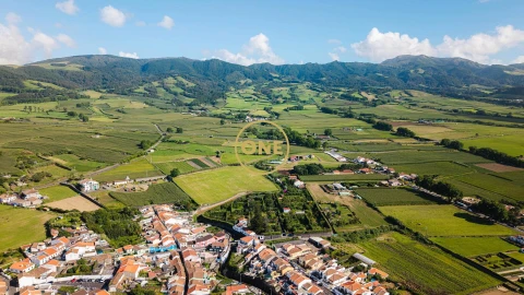 Moradia T3 para Venda em Ribeirinha