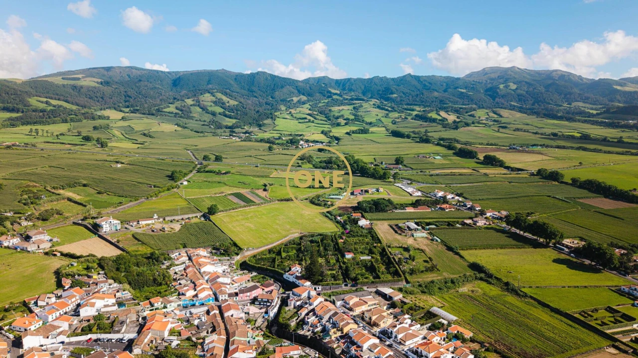 Moradia T3 para Venda em Ribeirinha Foto 22