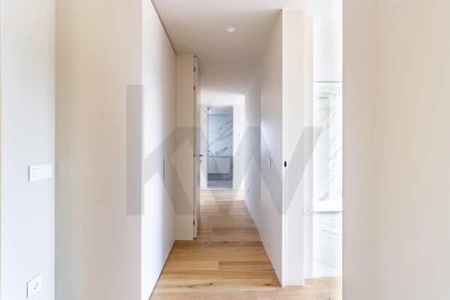 Apartamento T4 para Venda em São Felix da Marinha