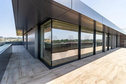 Apartamento T4 para Venda em São Felix da Marinha