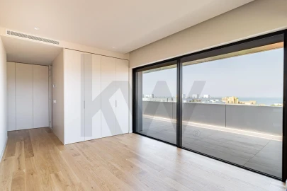 Apartamento T4 para Venda em São Felix da Marinha