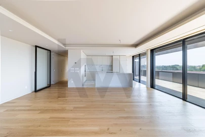 Apartamento T4 para Venda em São Felix da Marinha