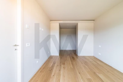 Apartamento T4 para Venda em São Felix da Marinha
