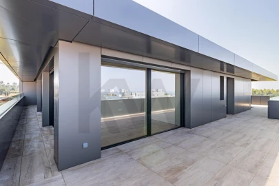 Apartamento T4 para Venda em São Felix da Marinha