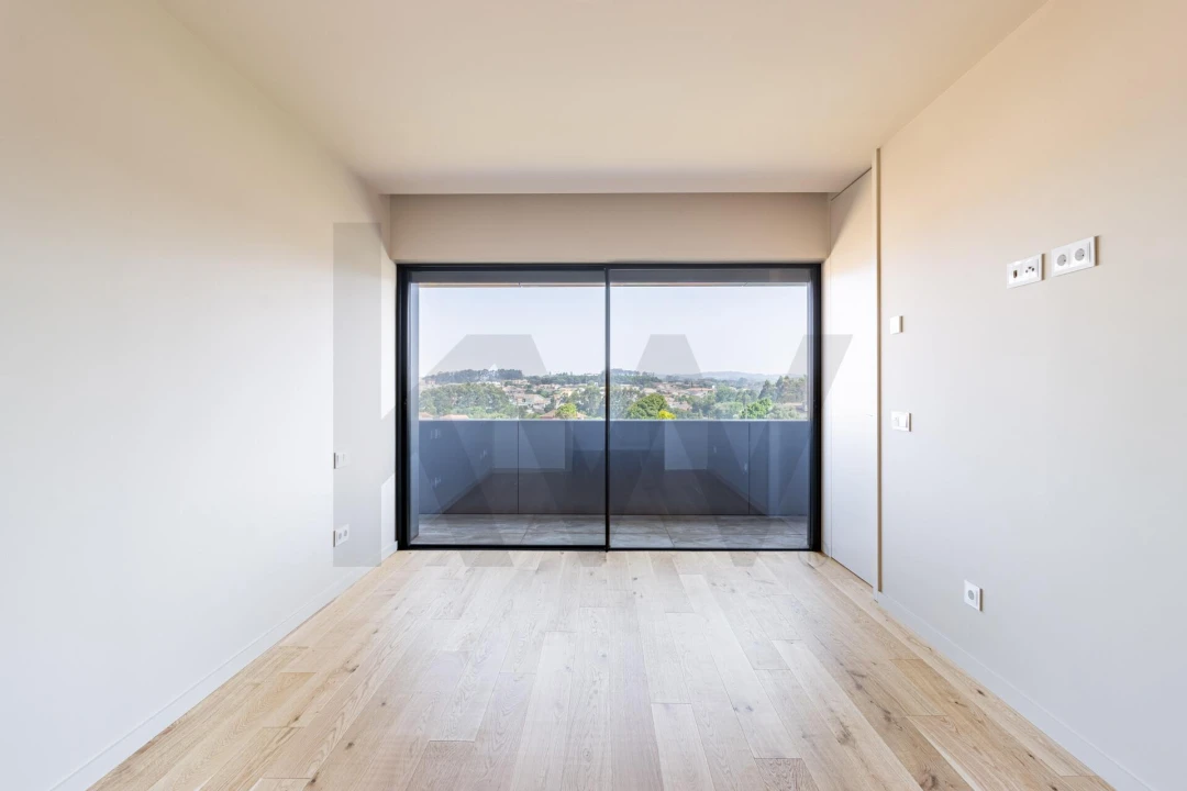 Apartamento T4 para Venda em São Felix da Marinha Foto 28