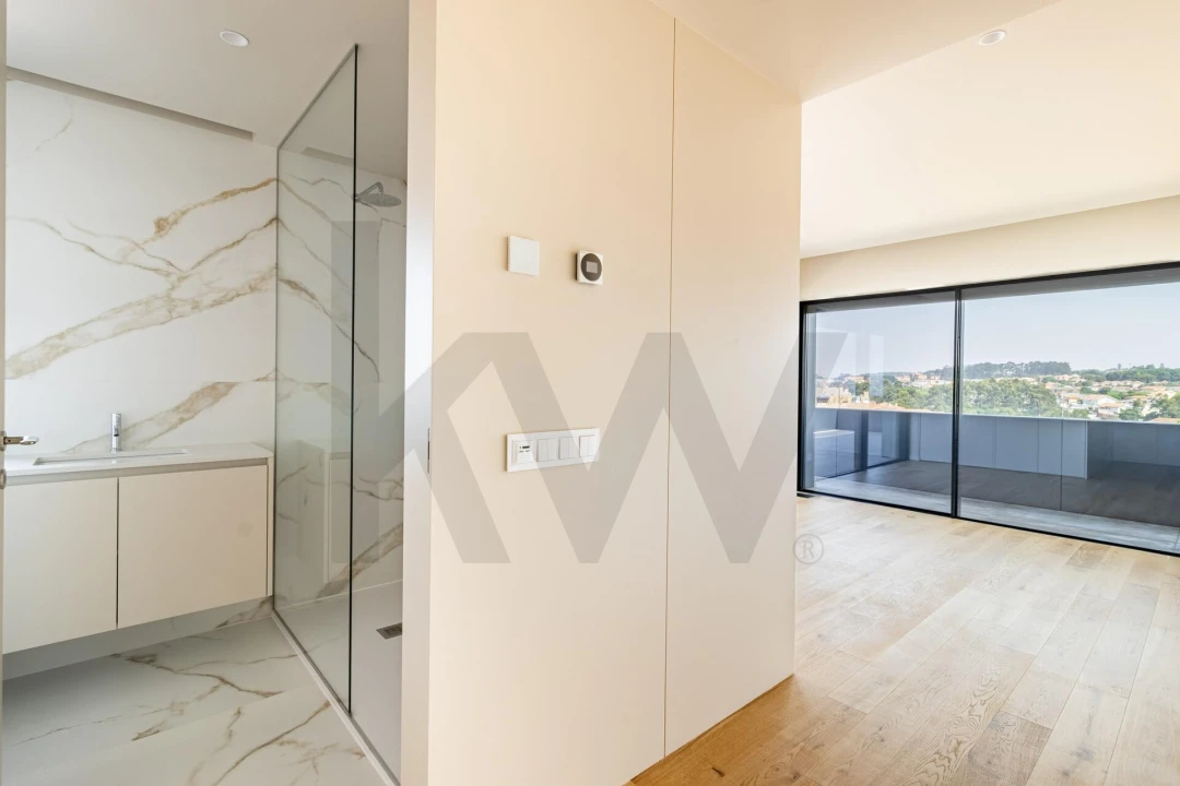 Apartamento T4 para Venda em São Felix da Marinha Foto 22
