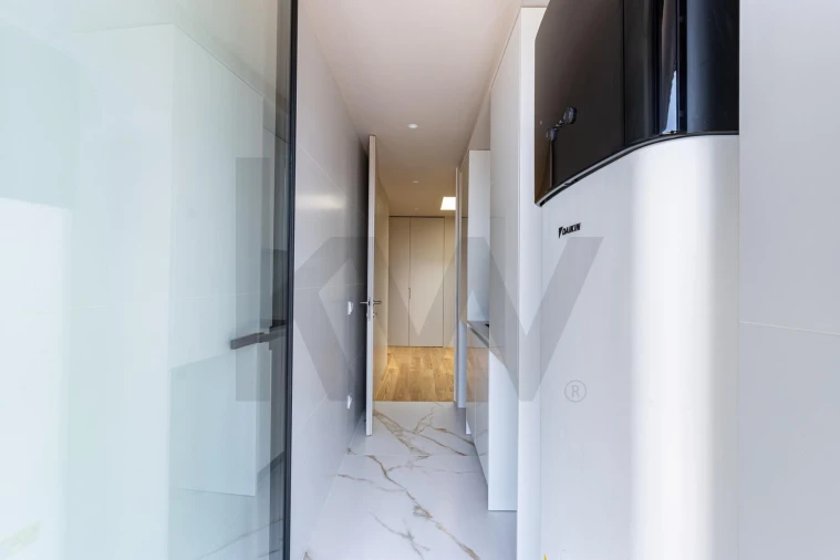 Apartamento T4 para Venda em São Felix da Marinha Foto 35