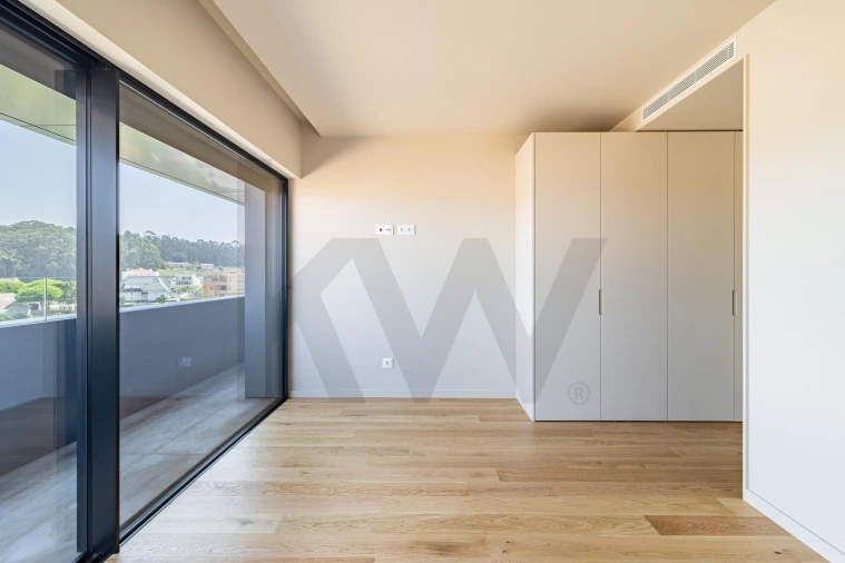 Apartamento T4 para Venda em São Felix da Marinha Foto 16