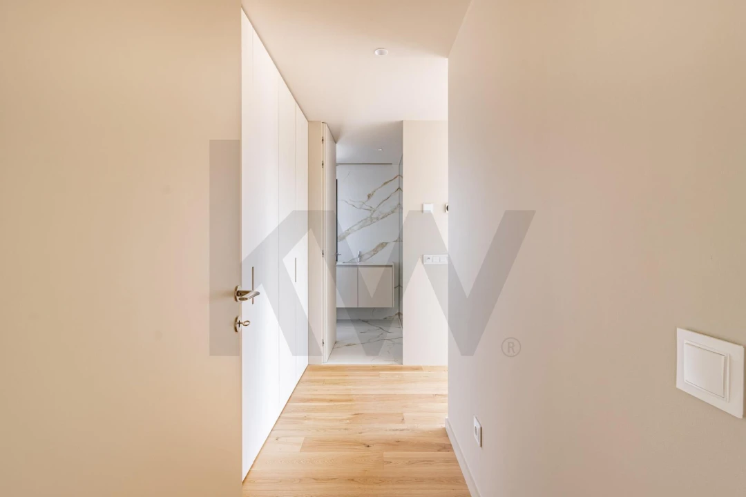 Apartamento T4 para Venda em São Felix da Marinha Foto 27