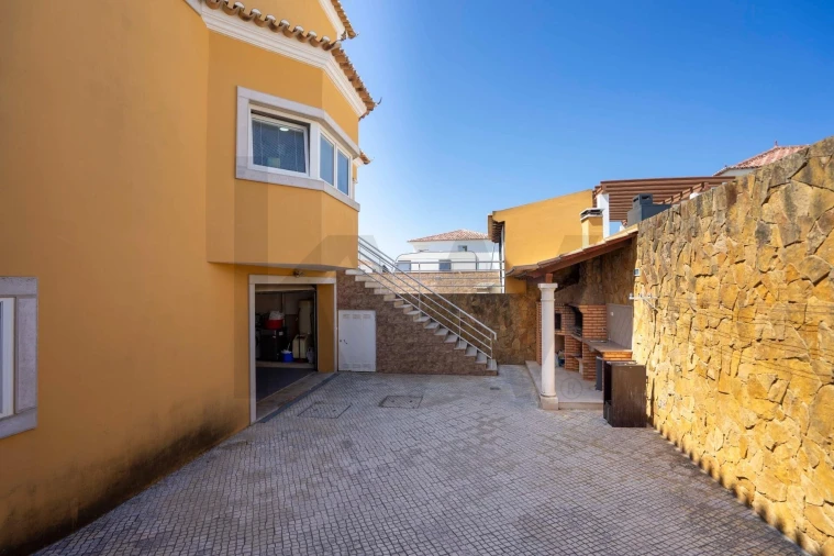 Moradia T3 para Venda em Santa Maria e São Miguel, São Martinho, São Pedro Penaferrim Foto 36