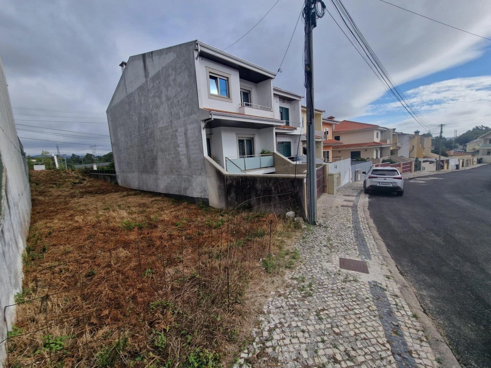 Terreno para Venda em São João da Madeira Foto 5